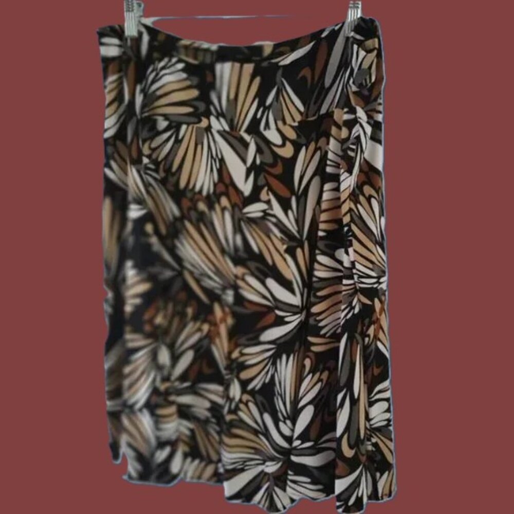 brown, tan, black, khaki, white, designed skirt, easy to wear, flowing, comfort